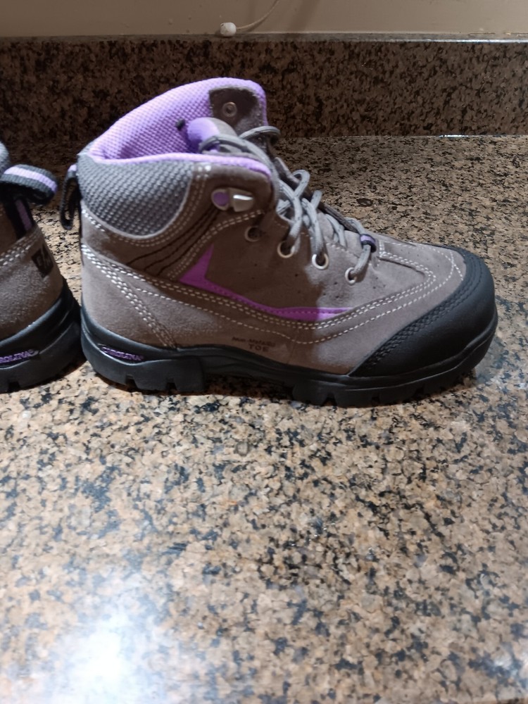 Caolina Work Boots 7W Non Metallic Womans Nice