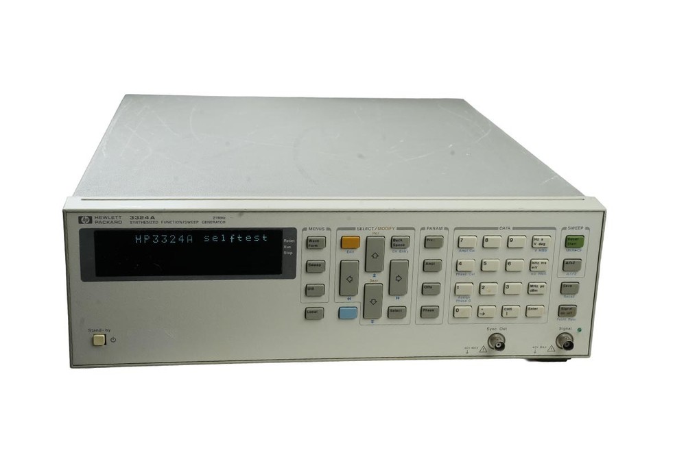 Hewlett Packard Synthesized Function/sweep Generator 21mhz 3324a