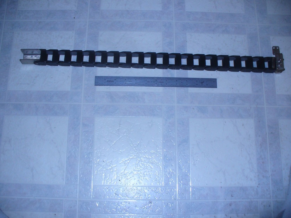 e-chain cable carrier