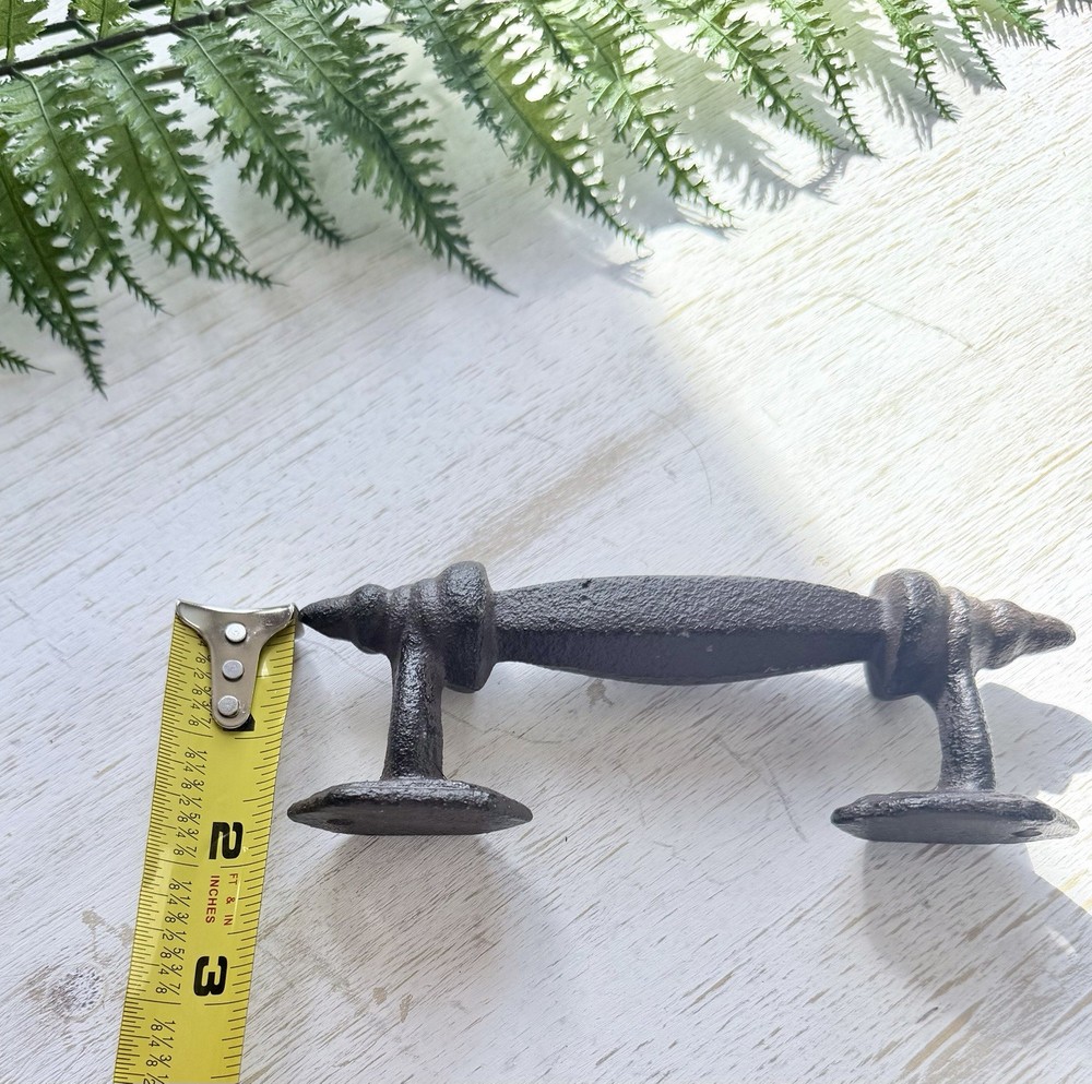 Rustic Cast Iron Barn Gate Pulls Vintage Style Drawer Handle Heavy Duty 2 Pack