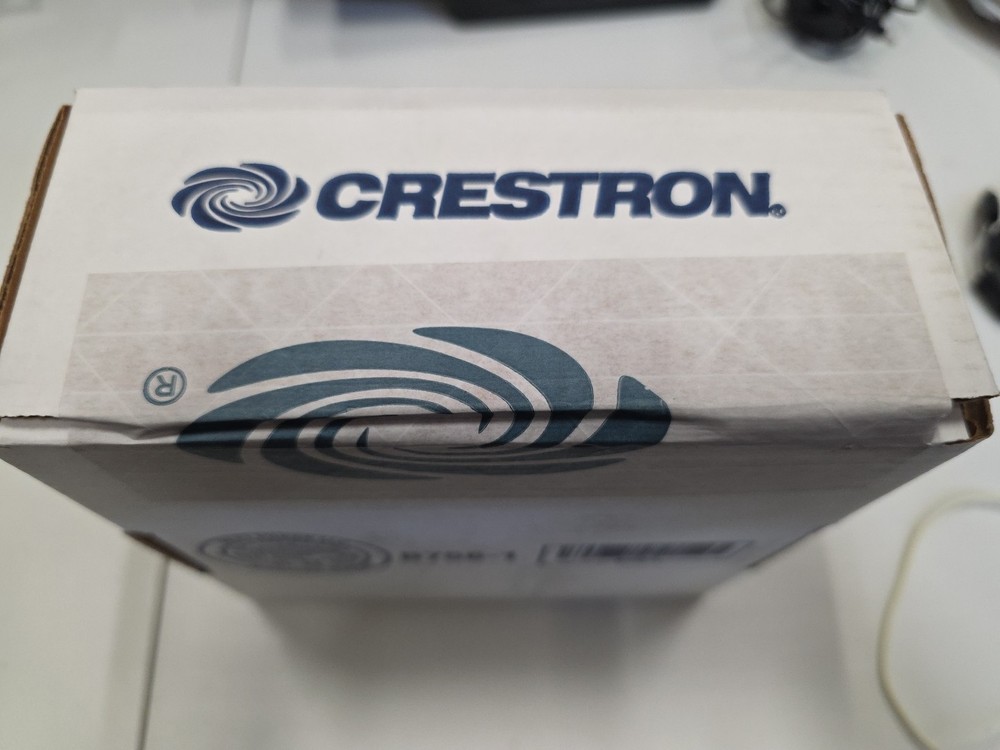 Crestron PYNG-CONNECT-COM, Comes with connector, Pre- Owned