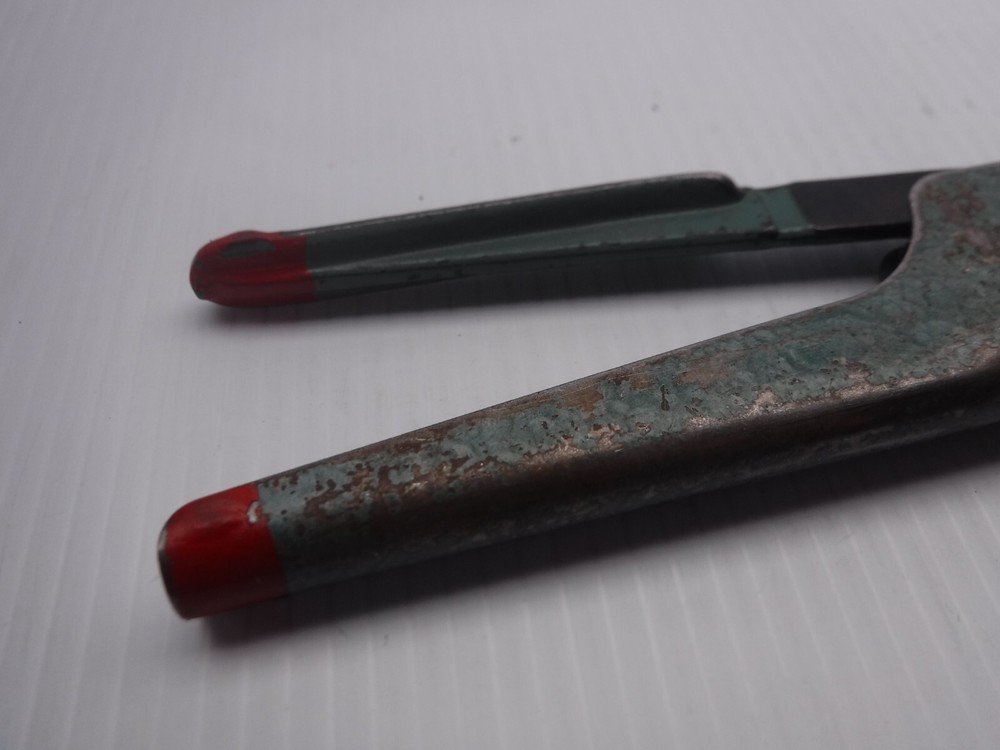 Burndy N16RT-24 Hand Crimp