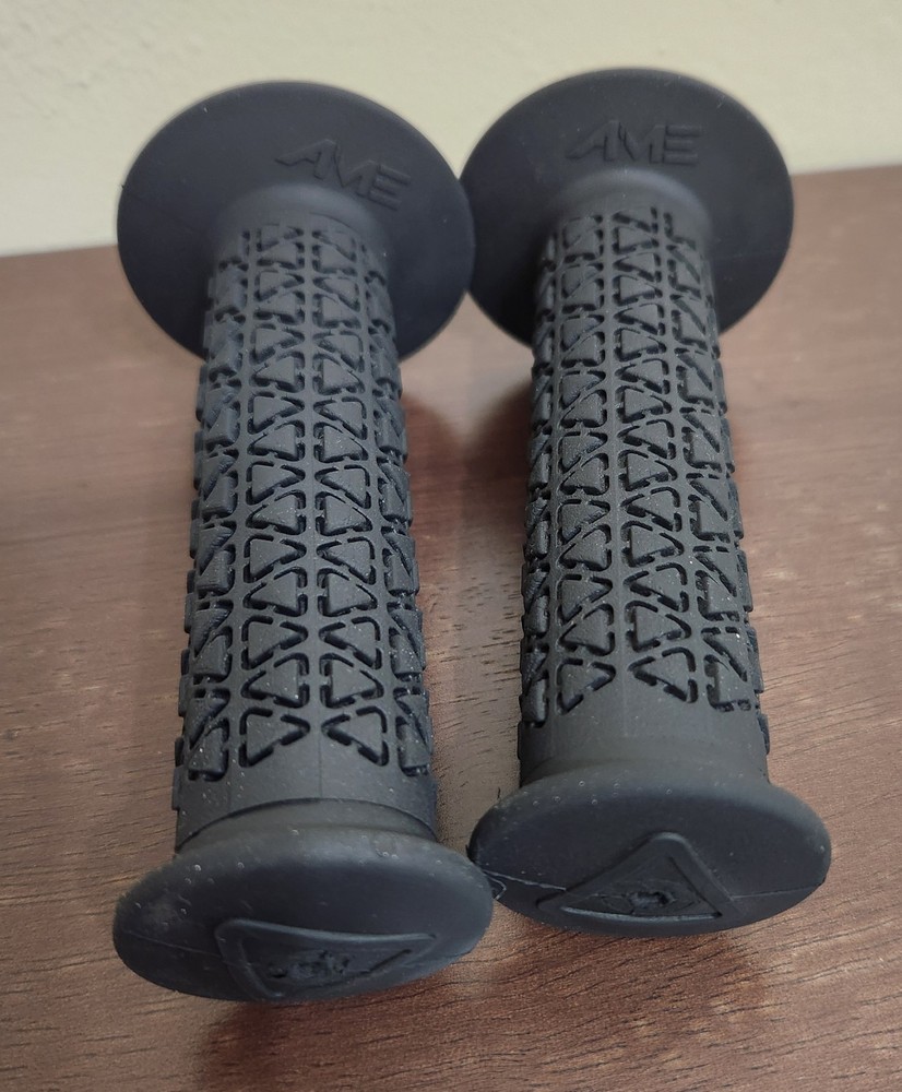 Dia-Compe Tech 77 Levers & AME Grips