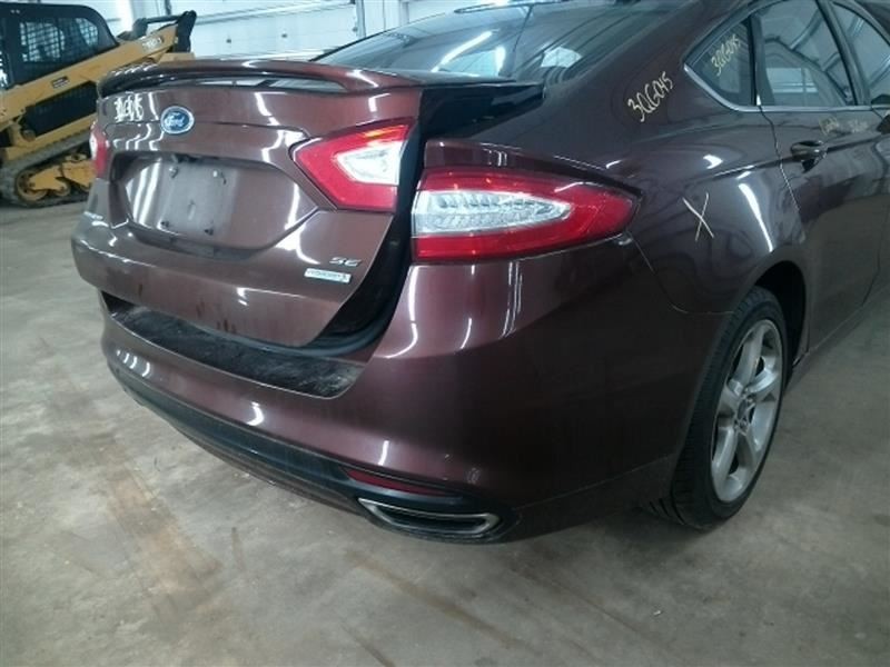 FUSION 2015 High Mounted Stop Light 104669320