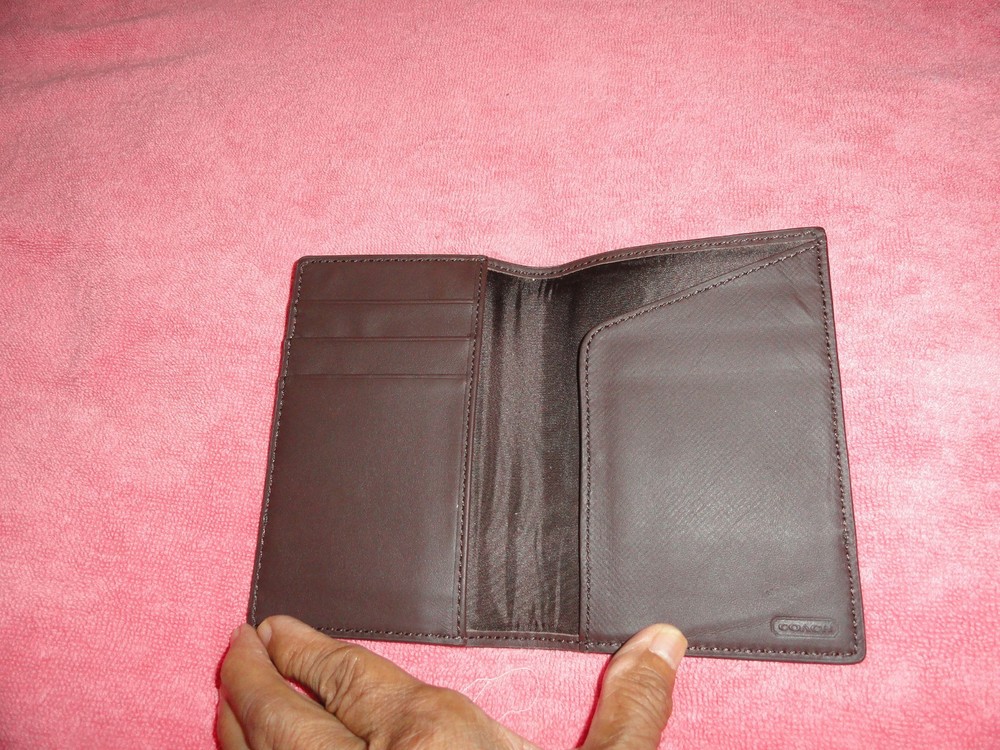 COACH PASSPORT CASE NWOT