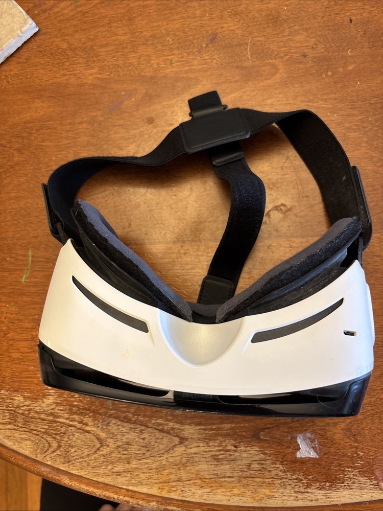 Samsung Gear VR Powered by Oculus