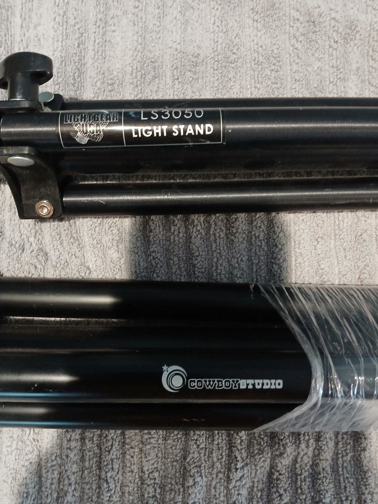 Aluminum Telescopic Camera Tripod Work, Camera, Light.