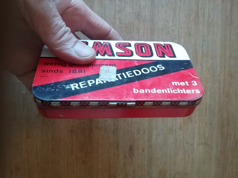 VINTAGE SIMSON BICYCLE PATCH REPAIR KIT TIN * Empty Tin