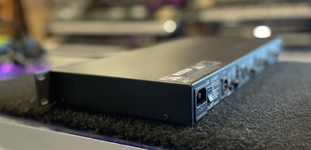 DBX 1074 Quad Noise Gate Dynamic Processor Rack Effect Unit w/ IEC Power Cable