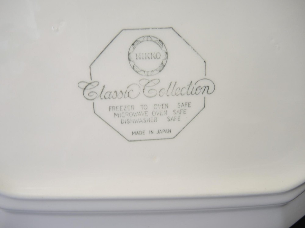 Small Vintage 13 1/4" Platter by Nikko - Bittersweet Pattern