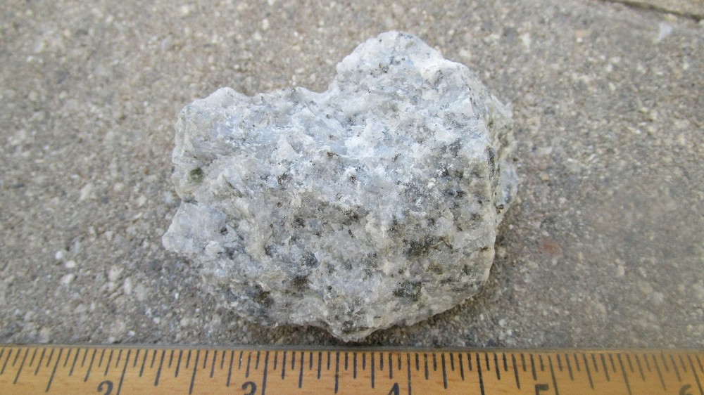 Multi-color Fluorescent mineral rock T20