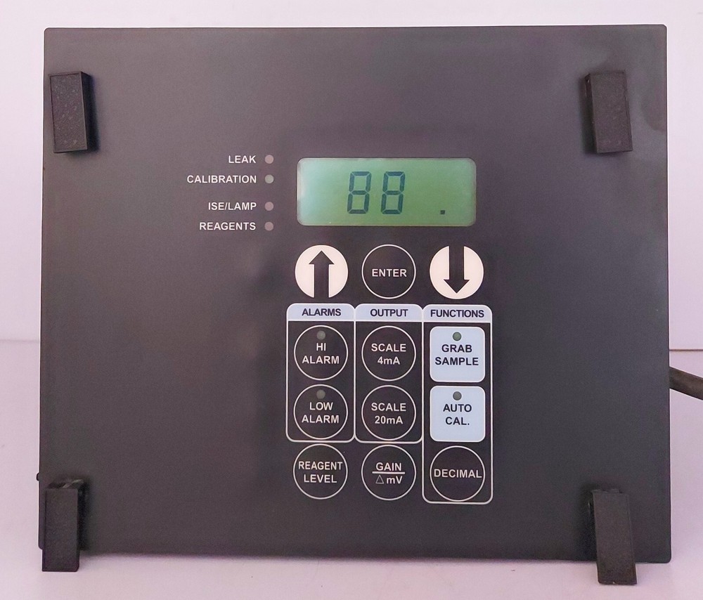 Rosemount Analytical CFA 3000 Sodium Analyzer