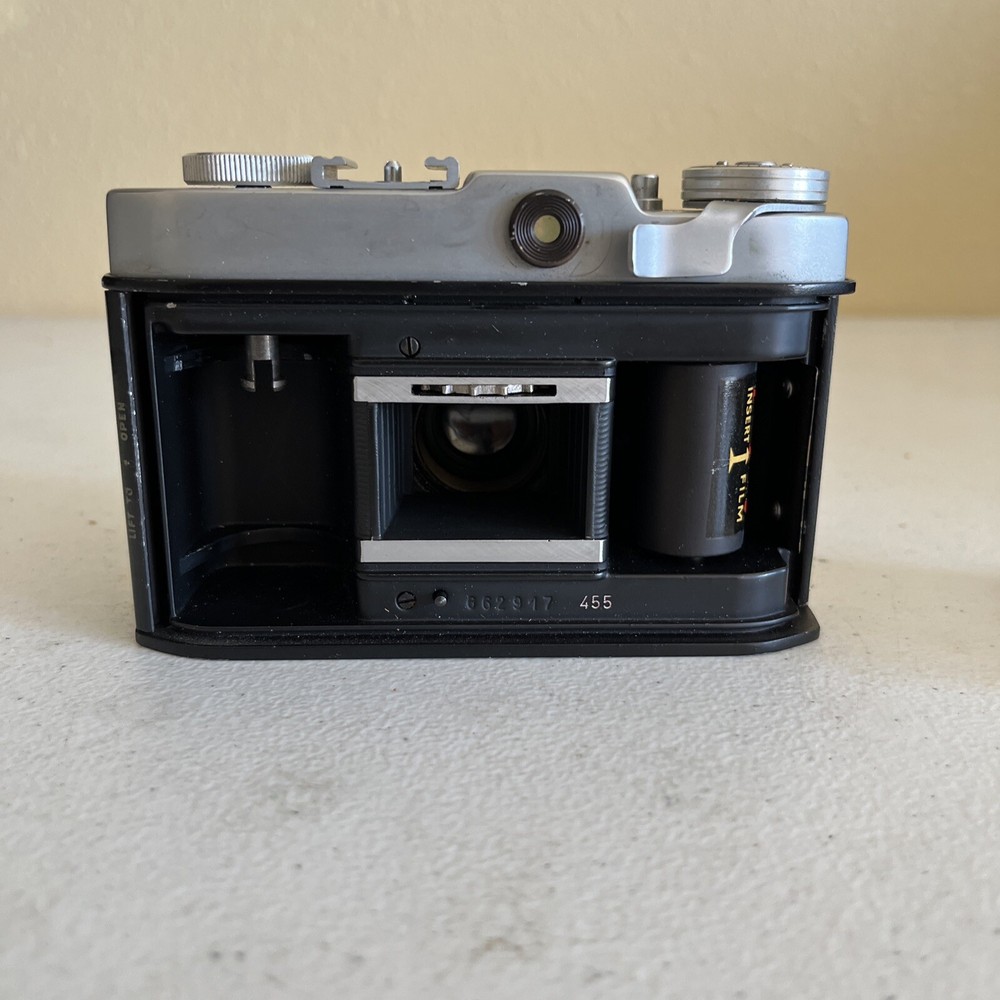 PHOTRIX-TOWER 51 RANGEFINDER 35 MM CAMERA/TESTED!