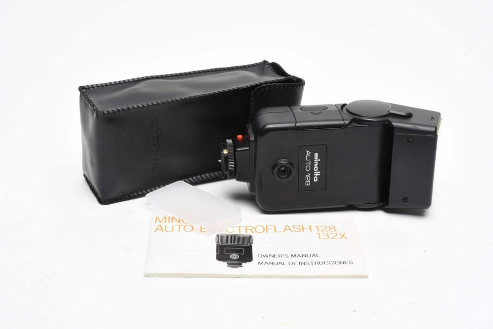 Minolta Auto 128 electronic flash, nice & clean, tested, w/Case+Manual+Diffuser