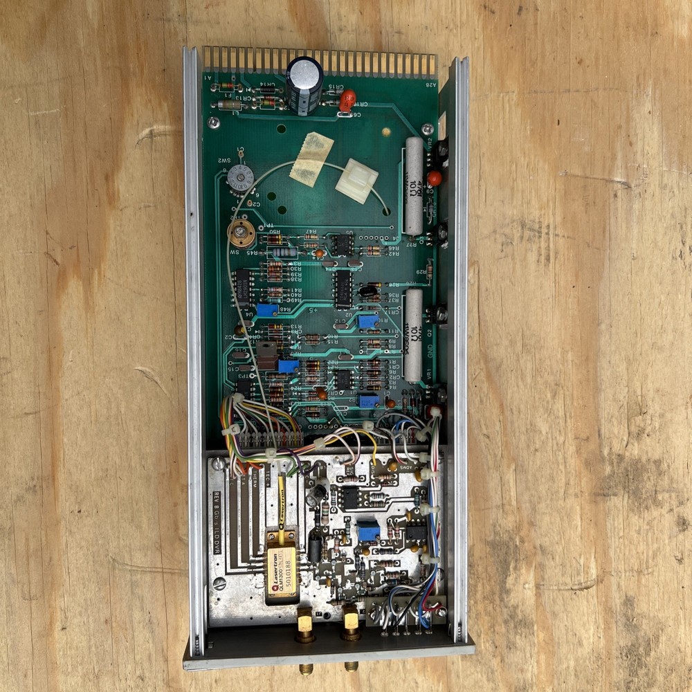 Lasertron QLX-1000 Lightwave Transmitter Tektronix