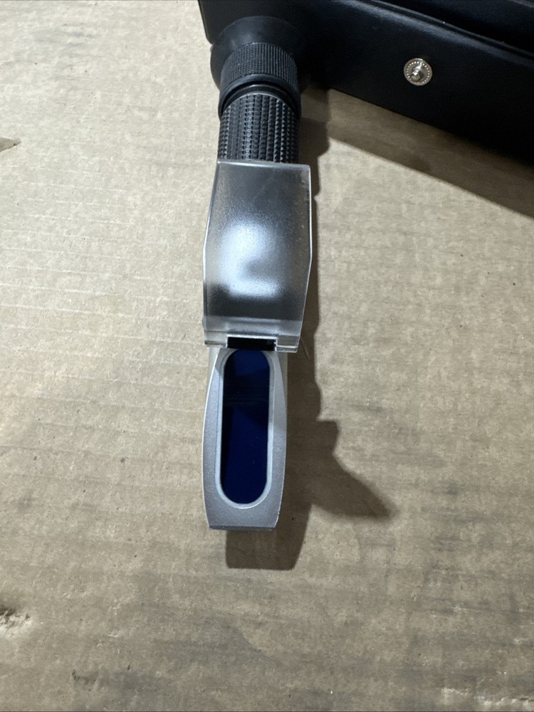 ATC Portable Refractometer With Case