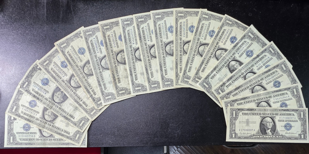 ☆1 Note from Lot☆ 1935-1957 $1 Silver Certificate - Circulated