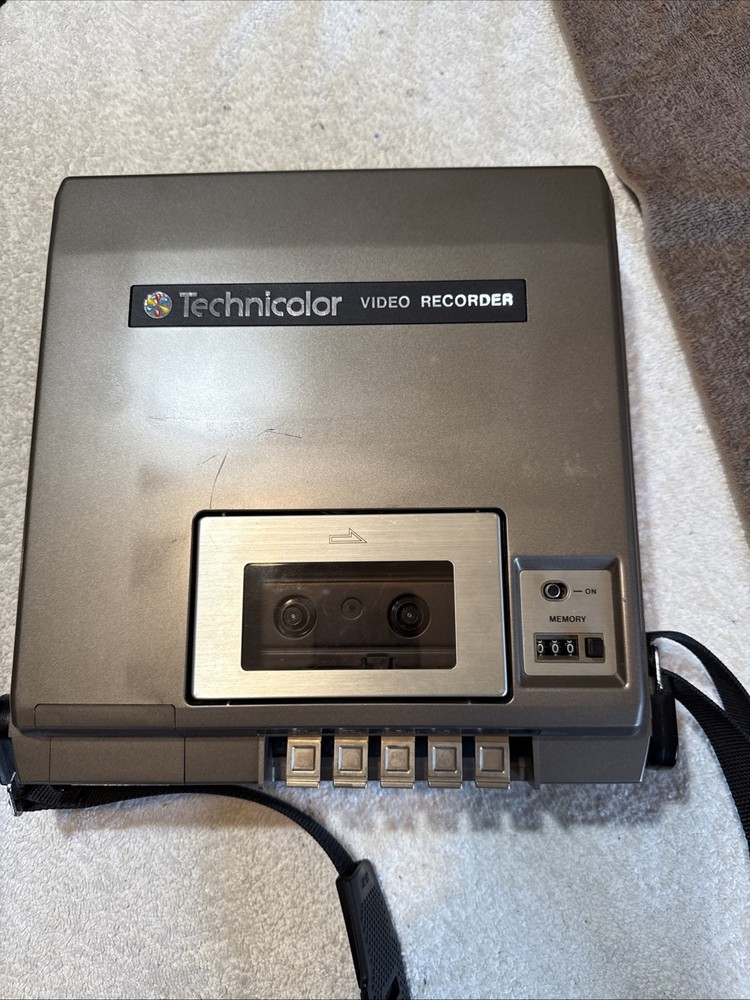 TECHNICOLOR 212 VIDEO RECORDER