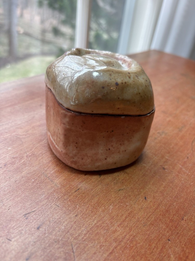 SK signed tan Stoneware Studio Pottery Brutalist Covered Jar 3 1/4” H