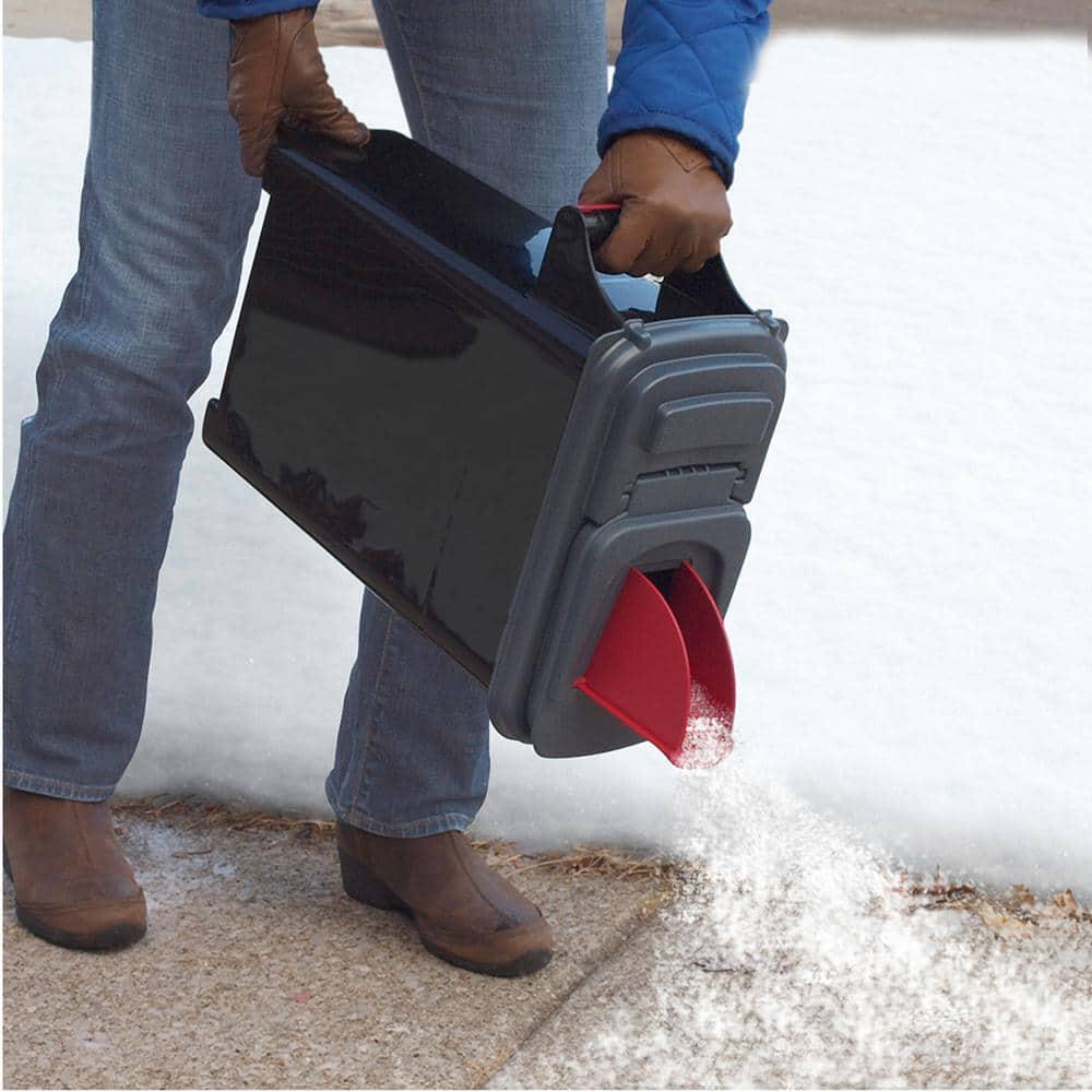 Ice Melt Dispenser 4 Gal Ergonomic Carrying Handle Dual-Action Stackable Lid