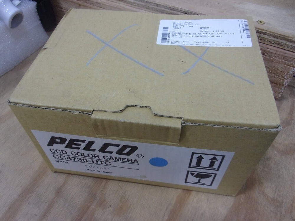 Pelco CC4730-UTC CCD Color Video Camera Security Surveillance SEE NOTES