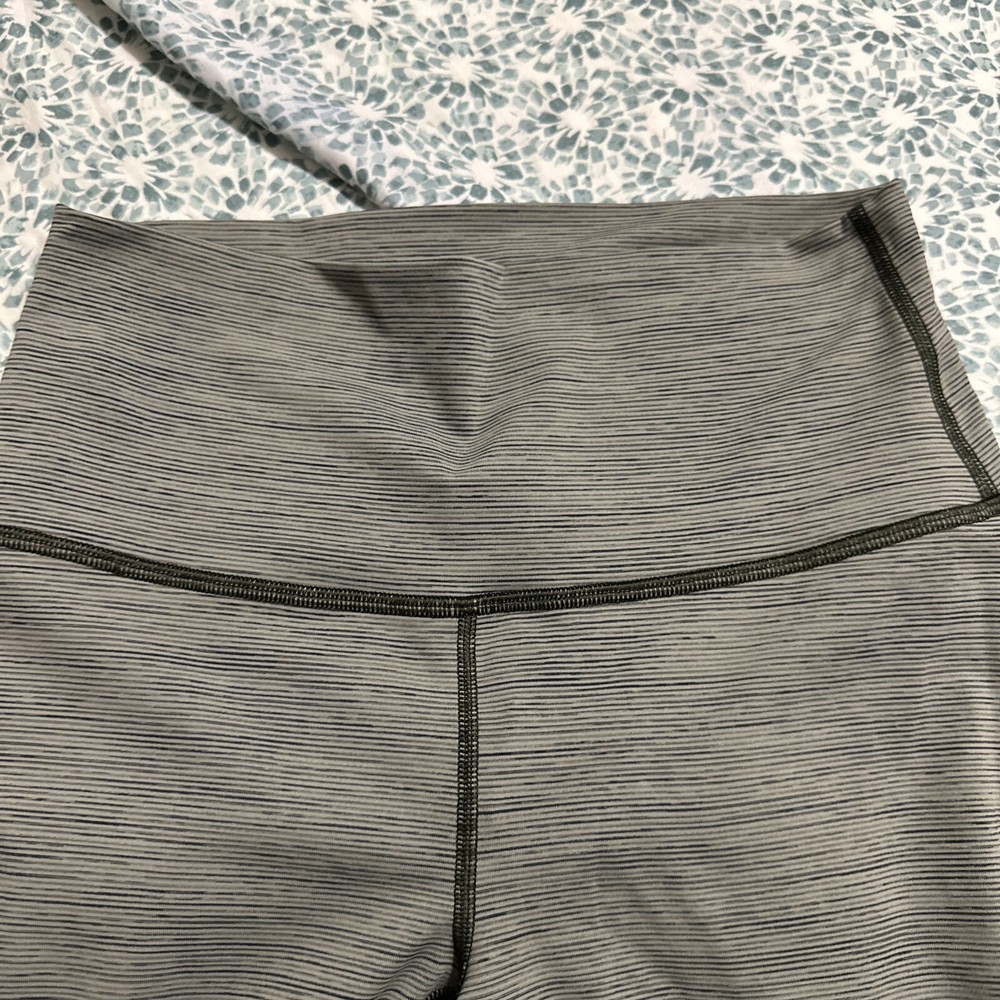 lululemon wunder under 6