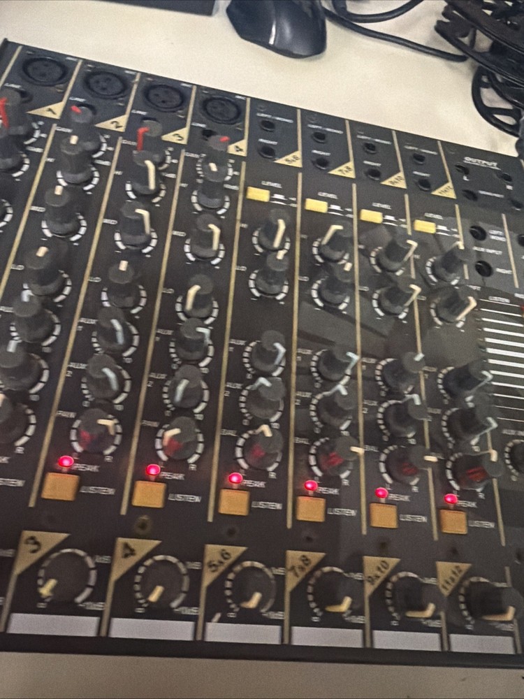 Studiomaster Logic Twelve Mixer Tested Powers On Not Fully Tested With Audio