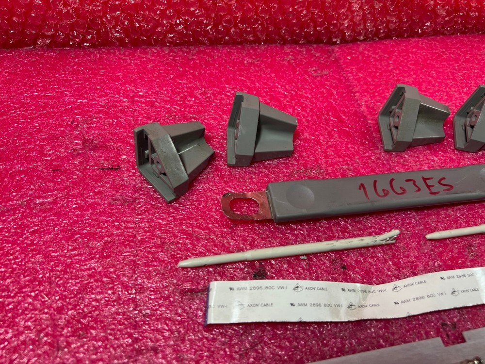 HP 1663ES LOGIC ANALYZER Accessories
