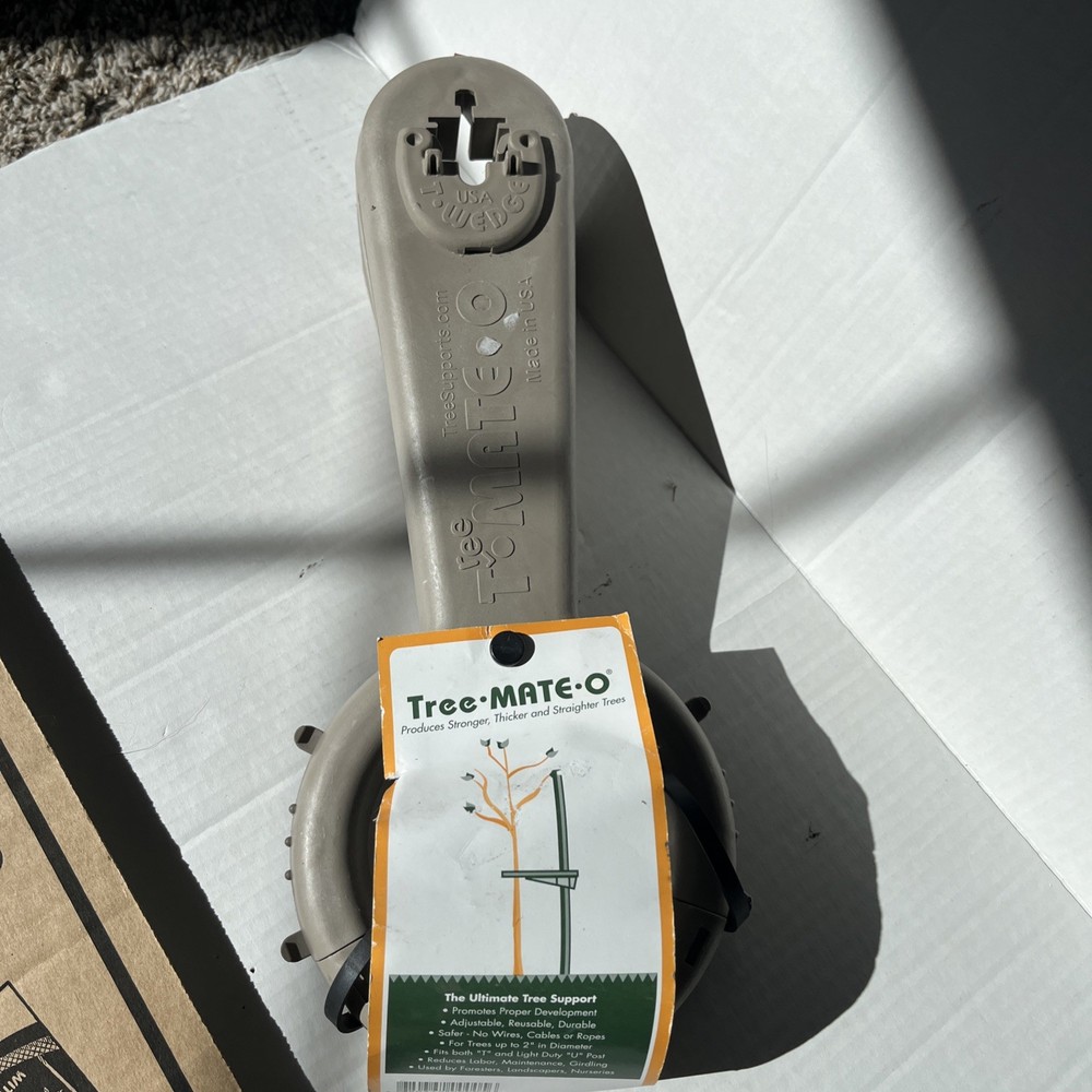 Tree Mate O, Tree Support System for Trees New With Tags