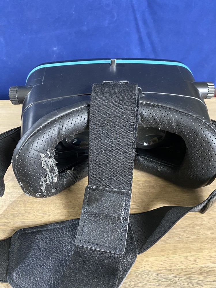 Utopia 360 VR 3D Headset - iPhone & Android (No Remote)