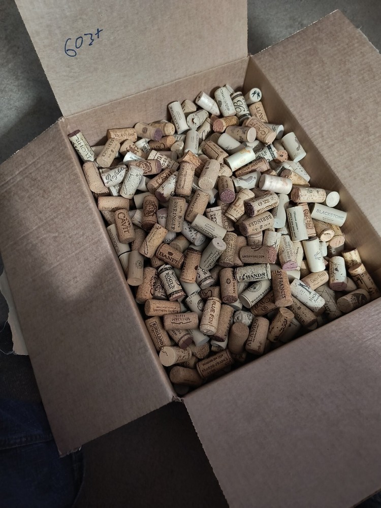 Used Wine Corks (600+)