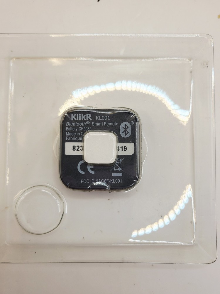 KlikR Universal Remote Control RF Remote KL001 Bluetooth smart remote