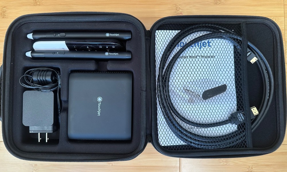 Projector Touchjet Pond, Android, WiFi, Touchscreen, Works in Good Condition