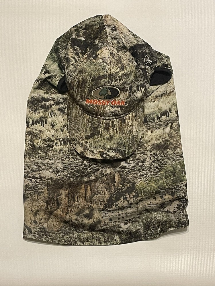 Mossy Oak Hat With Gator
