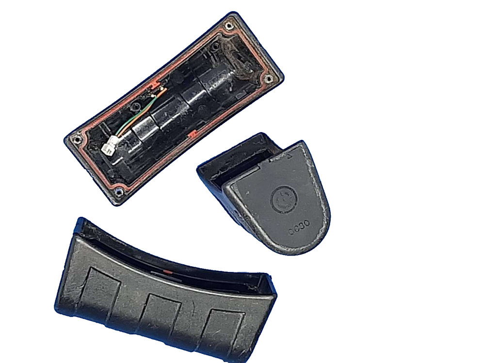 Used  GARMIN  DC30 case  HUNTTER  (has been replace the new  power button）