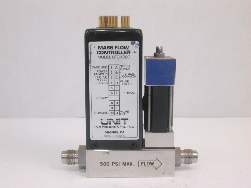 Unit UFC-1000, MFC, Mass Flow Controller, CHF3, 25 SCCM, Used
