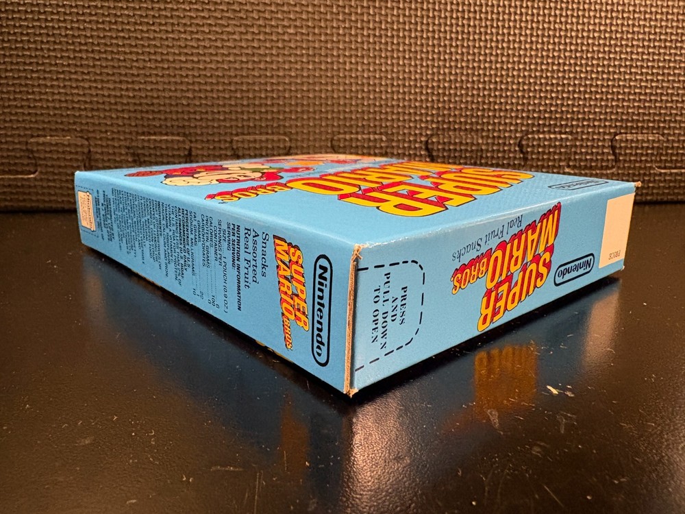 Super Mario Bros fruit snacks - Empty custom design display box