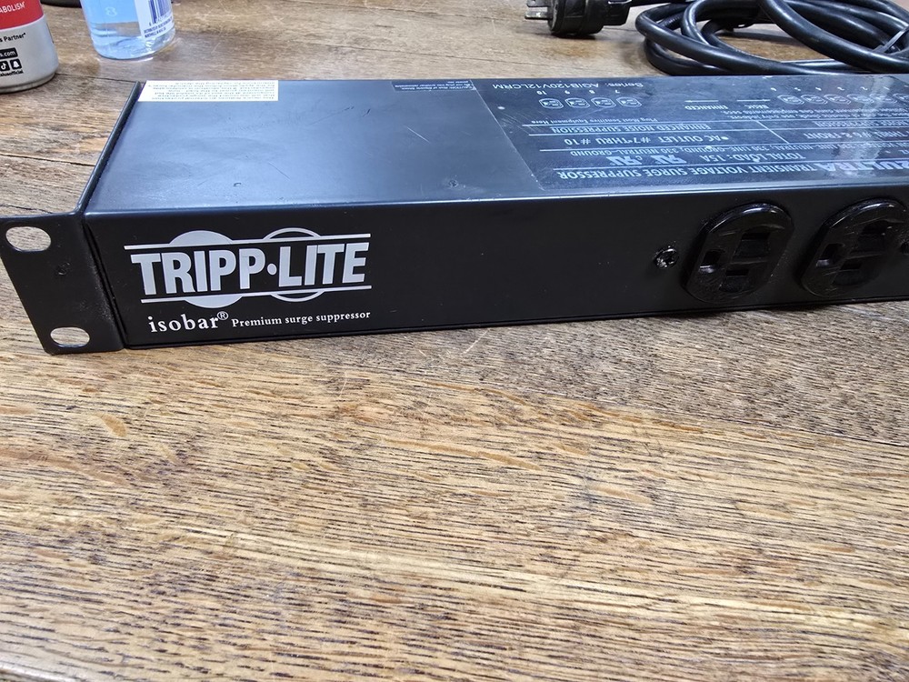 ⚡ TRIPP-LITE 12-Outlet Network Server Surge Protector ISOBAR12ULTRA