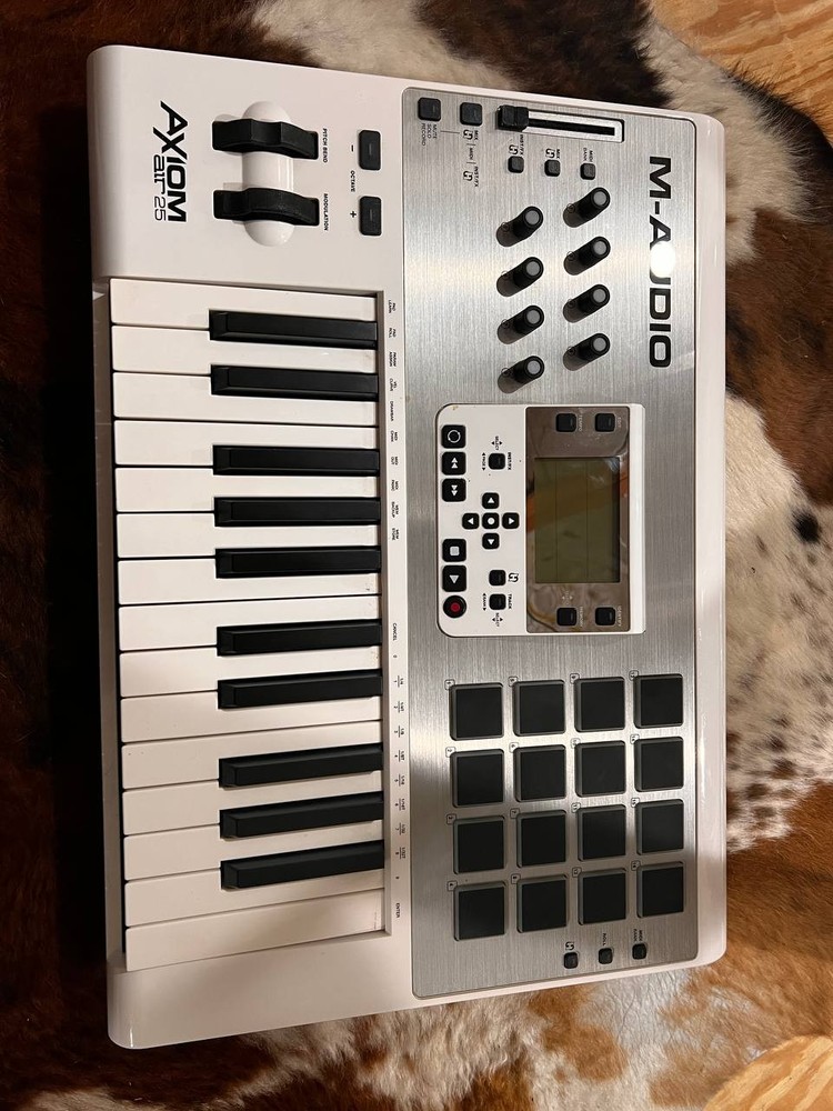M-Audio Axiom AIR 25 USB MIDI Keyboard Controller