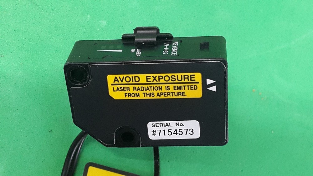 KEYENCE LV-11A + LV-H62 DIGITAL LASER SENSOR, USED