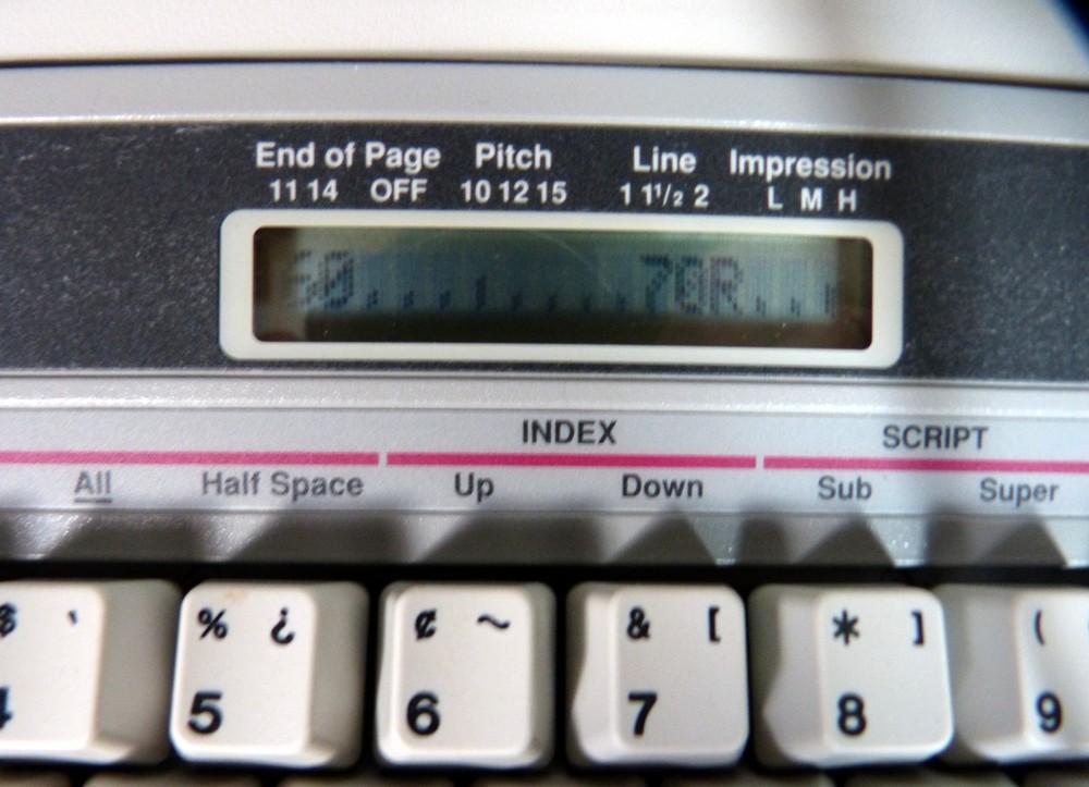 Smith Corona Mark 300 Word Processing Typewriter Tested