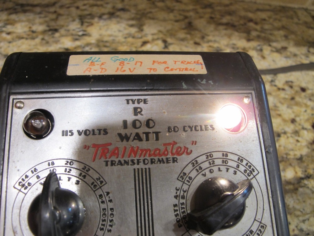 Lionel Type R Trainmaster Transformer 100 watt, Tested. Ready to use!