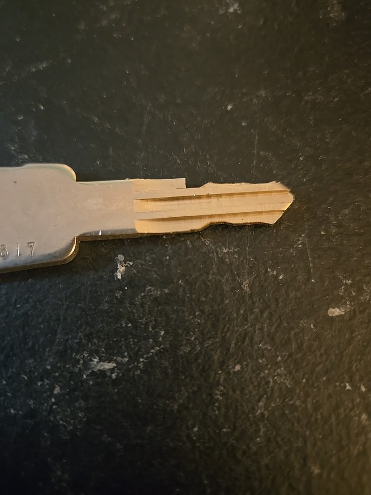 GREENWALD SENTINEL KEY CODED G1817 (3D5)