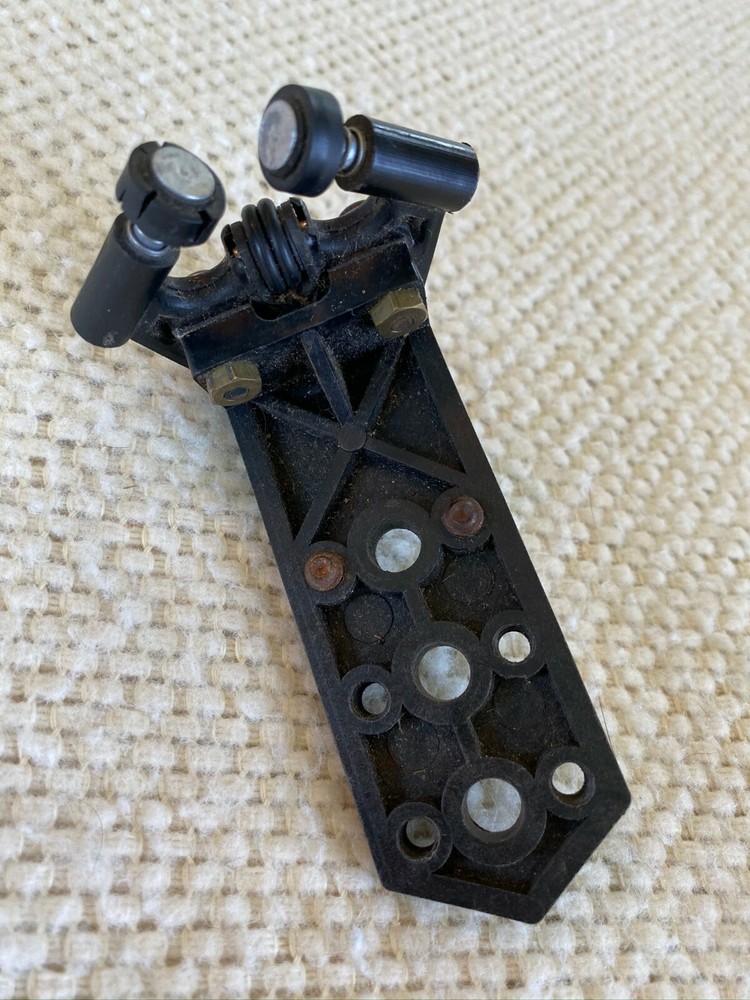 Shoot Through Archery Wheel Rest