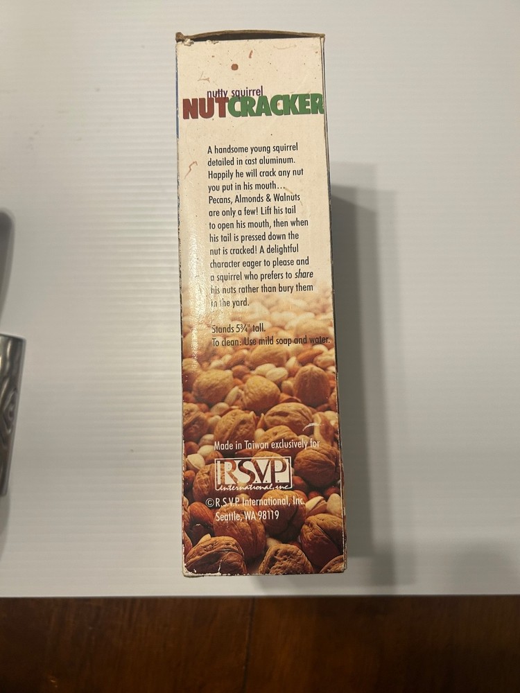 Nutty Squirrel Heavy Duty Cast Aluminum Nutcracker Cracks Pecans Almonds Walnuts