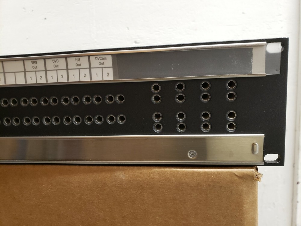 BITTREE BIPS-4 Audio & Video Integrated Patch Bay - MACHINE CONTROL- USED