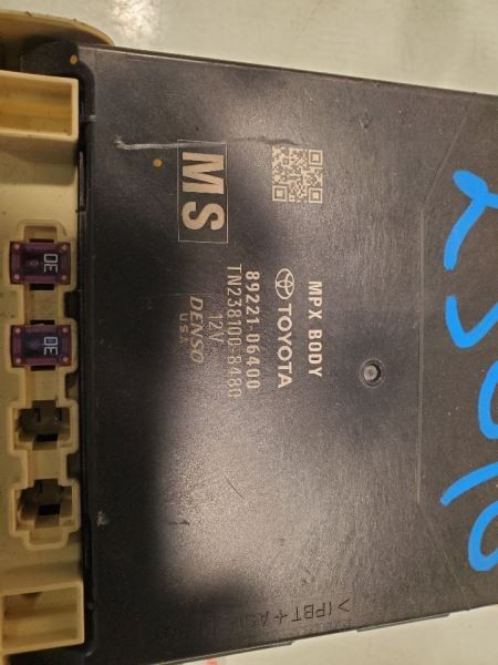 CAMRY 2019 Fuse Box Cabin 40420