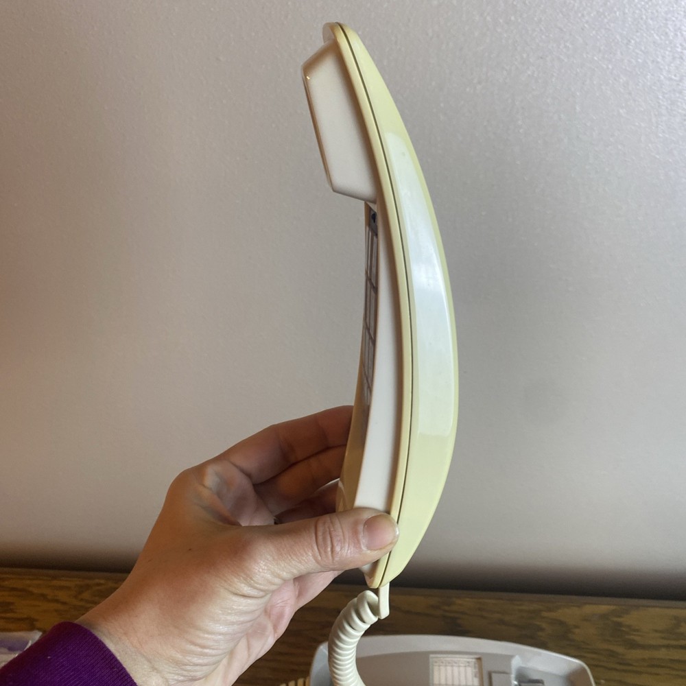 1995 Unisonic Model 6772 Wall Phone