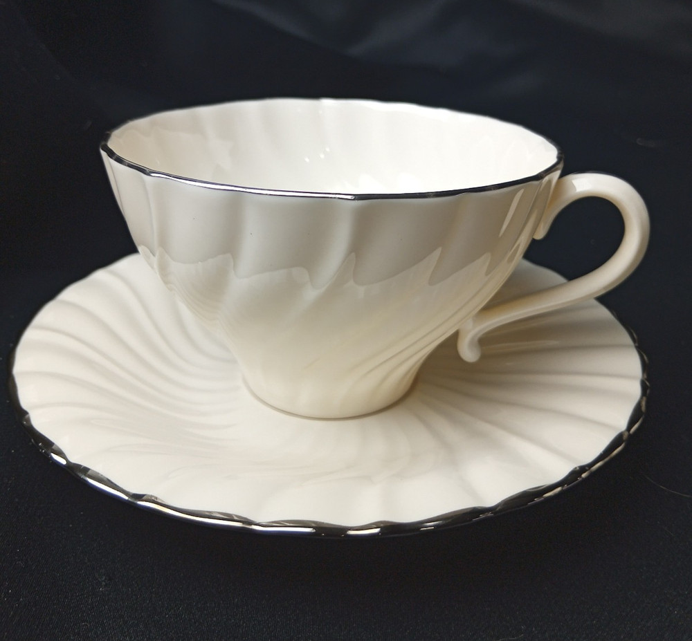 FRANCISCAN PLATINA DINNER SET FOR 8-MISSING 1 CUP/SAUCER