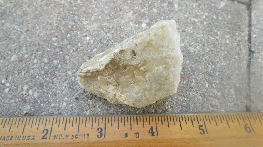 Fluorescent mineral rock Sodalite Canada T18